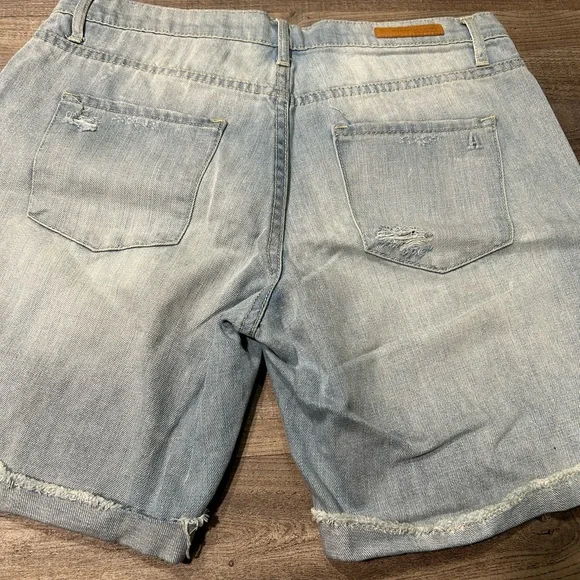 Articles of Society jean shorts -27 - Picture 3 of 6